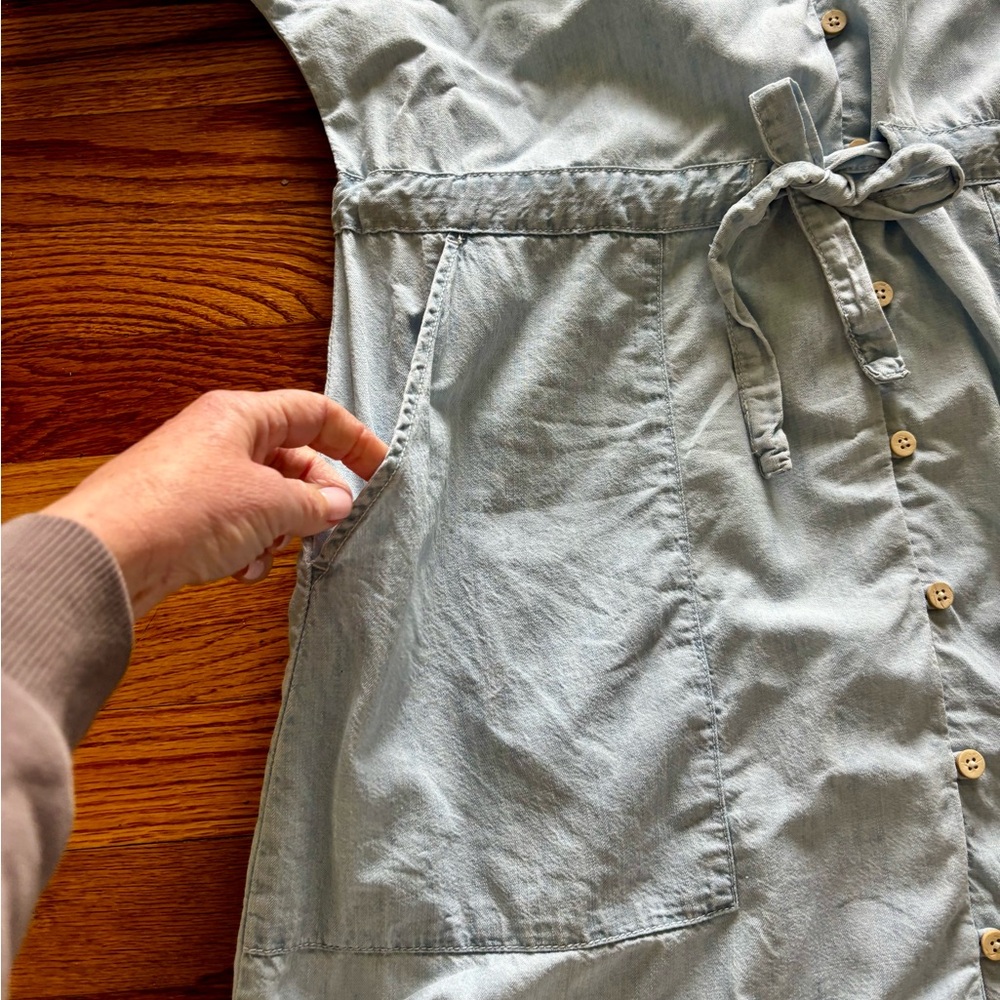 Faherty Light Blue Chambray Button-Front Shirtdre… - image 6